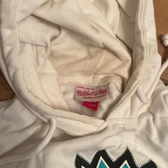 Mitchell & Ness Raptors Hoodie Limited Edition - Picture 3 of 3